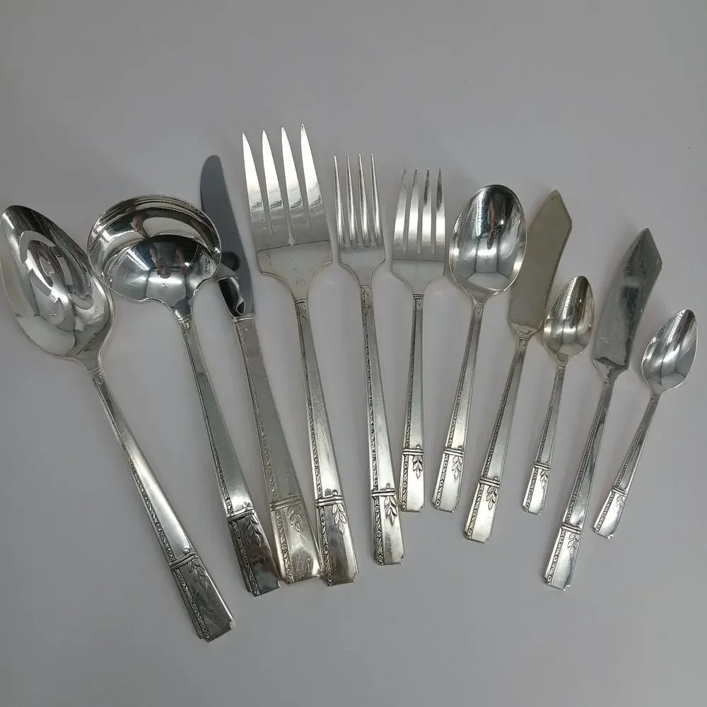 11X Serving Oneida Prestige GRENOBLE Silverplate Spoons Fork Spreaders Ladle Slo